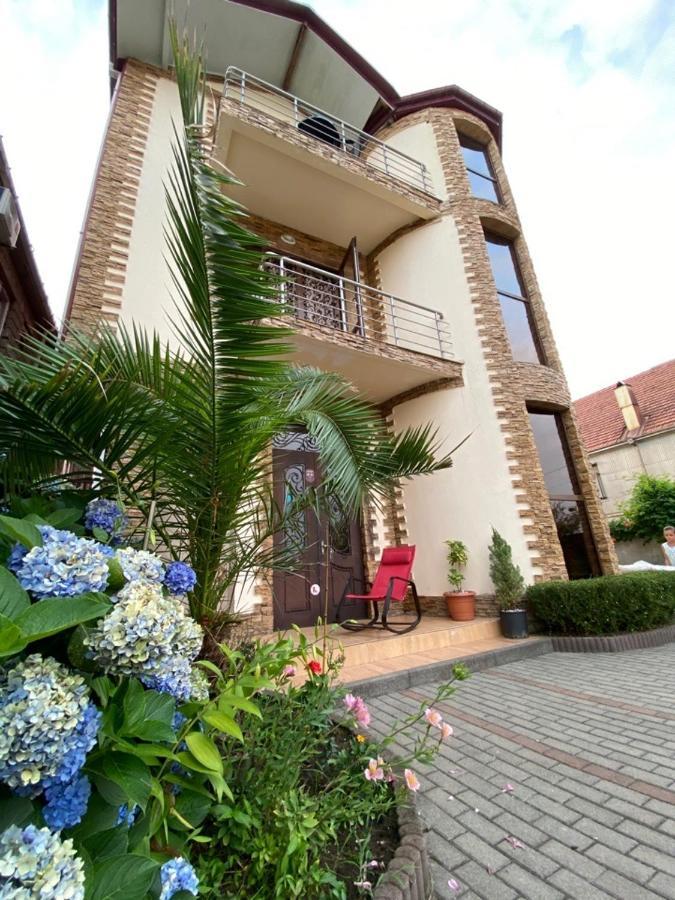 Guest House Kobuleti Exterior photo